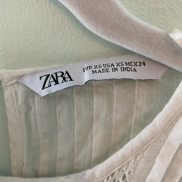 Zara top with croquet and stitching - Picture 4 of 4